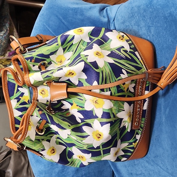 Dooney & Bourke Handbags - Dooney & Bourke floral bucket bag